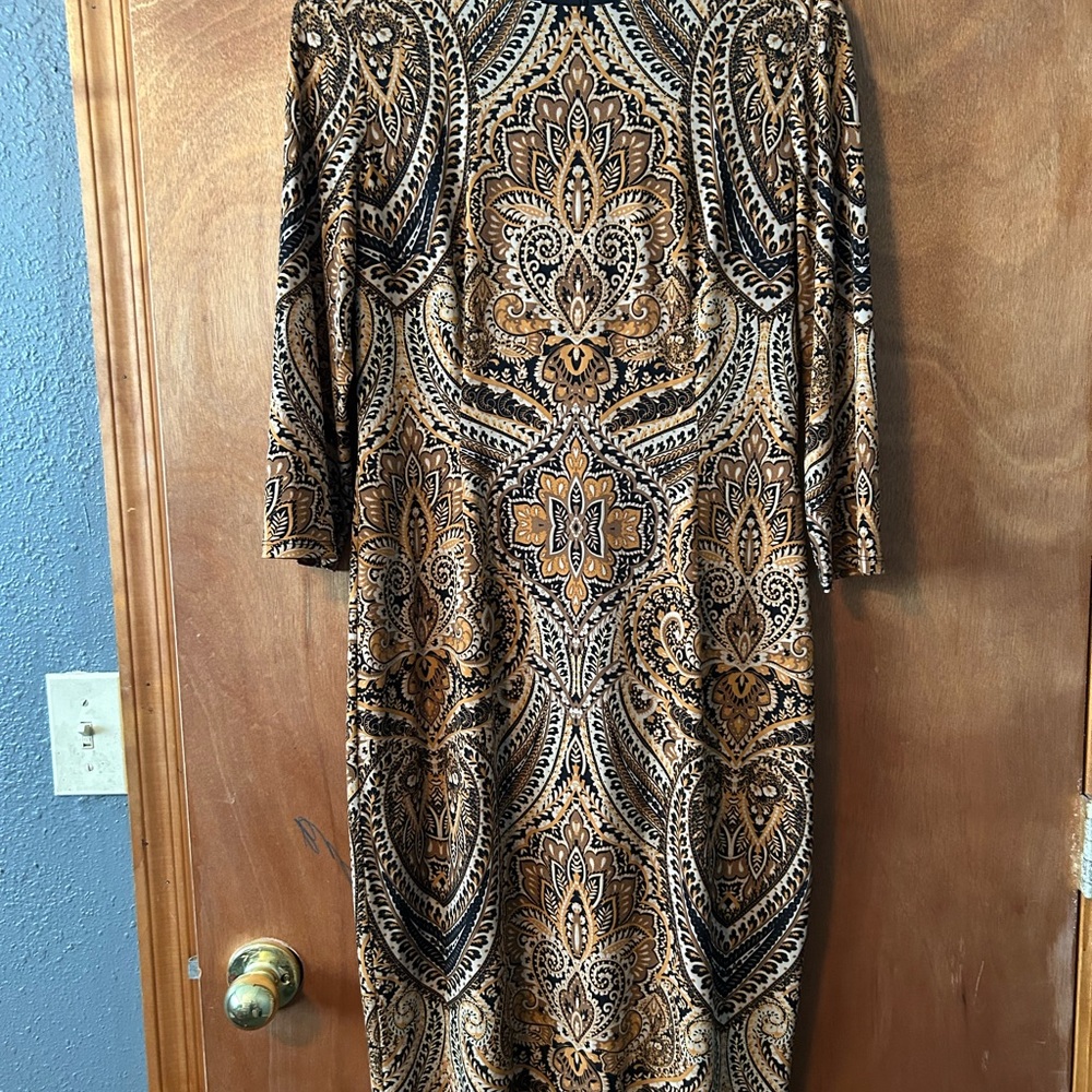Maggy London Apricot Paisley Print 3/4 Sleeve Pencil Dress